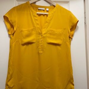Woman’s sunshine dress shirt